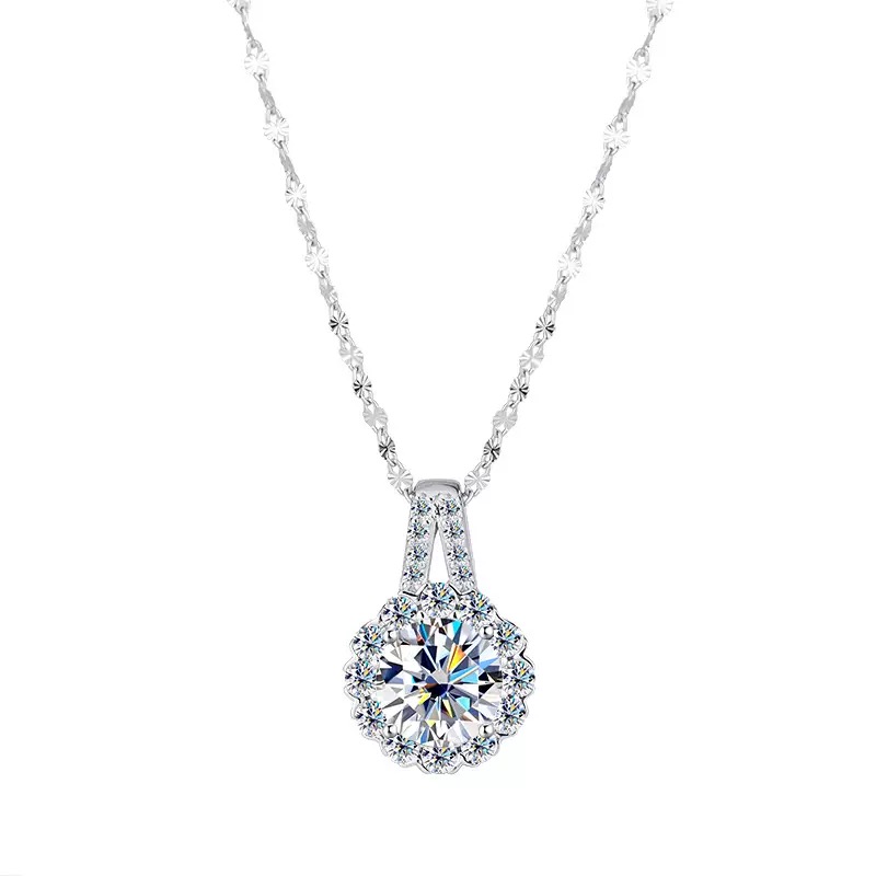 Halo moissanite pendant