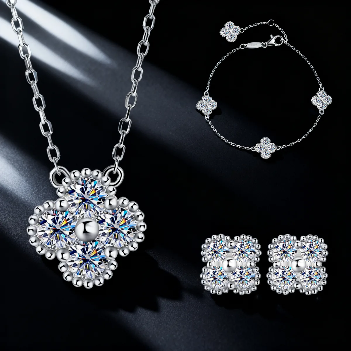 Four-Leaf Clover Moissanite Jewelry Set